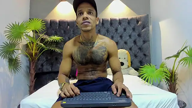 Snapshot of Salomon_koude chatting on 30, 5, 2026 Salomon koude online show from 30, 5, 2026