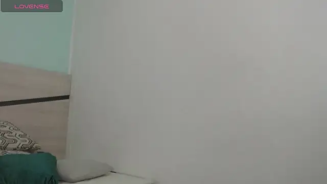 sussy leon online show from 19, 12, 2024