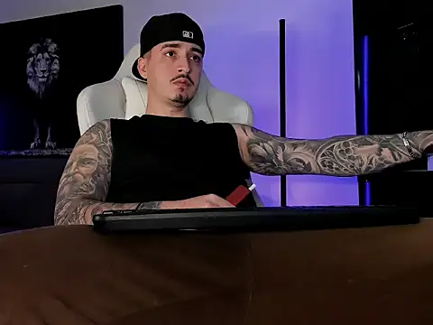 uptomatty online show from 14, 11, 2025