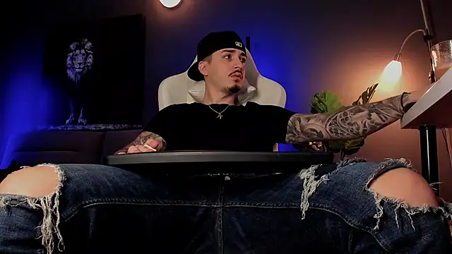 uptomatty online show from 25, 3, 2026