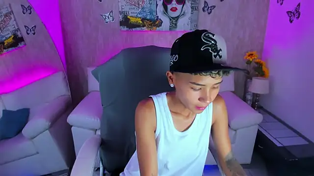 Snapshot of nova_sex01 chatting on 14, 12, 2025 nova sex01 online show from 14, 12, 2025