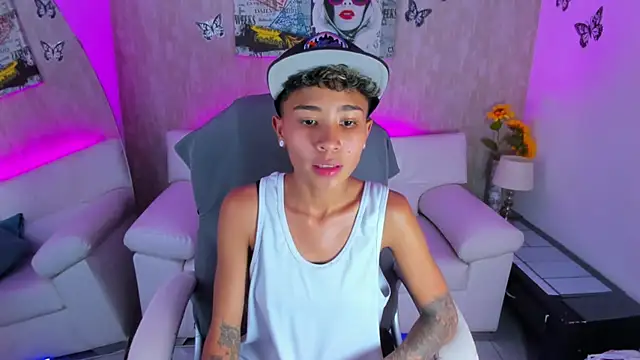 Snapshot of nova_sex01 chatting on 19, 12, 2025 nova sex01 online show from 19, 12, 2025