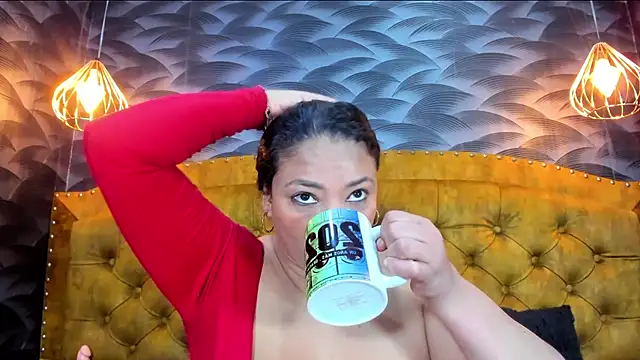Snapshot of NahomiFireSex chatting on 7, 5, 2026 NahomiFireSex online show from 7, 5, 2026
