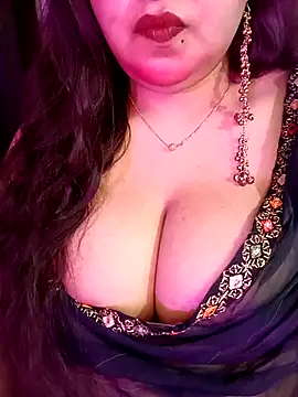 Snapshot of Suhanakhan00 chatting on 25, 4, 2026 Suhanakhan00 online show from 25, 4, 2026