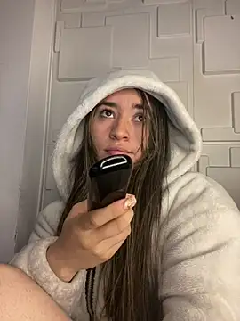 Sophie LS online show from 16, 2, 2025