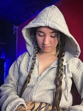 Sophie LS online show from 1, 4, 2026