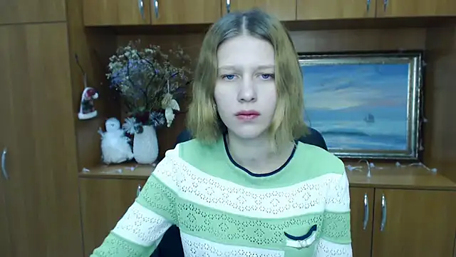 Snapshot of StellaCRL chatting on 12, 1, 2025 StellaCRL online show from 12, 1, 2025