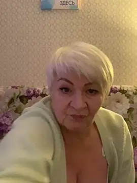 Laura Millf online show from 2, 2, 2025