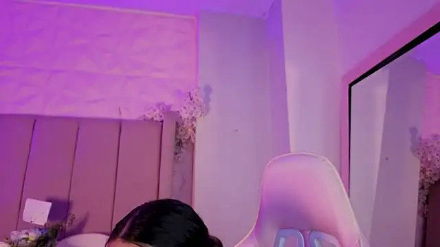 MollyBigBoobs12 online show from 26, 6, 2026