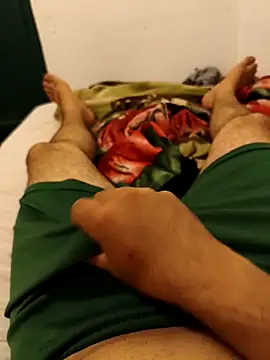 Snapshot of 01kirito chatting on 5, 2, 2026 01kirito online show from 5, 2, 2026