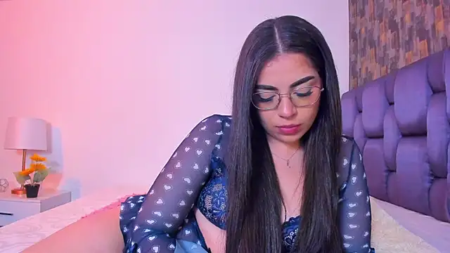 Snapshot of IsabellaAnngel chatting on 19, 3, 2025 IsabellaAnngel online show from 19, 3, 2025