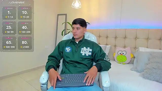 Damian23   online show from 18, 1, 2025