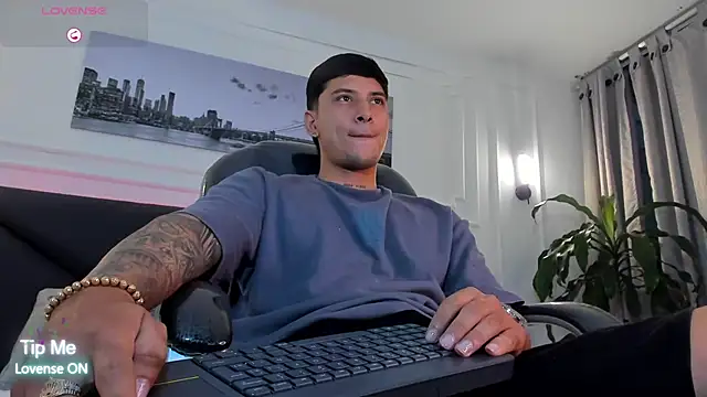 Damian23   online show from 18, 3, 2026