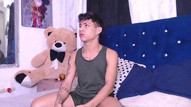 Snapshot of Sexys_Boys_Hot1 chatting on 5, 10, 2025 Sexys Boys Hot1 online show from 5, 10, 2025