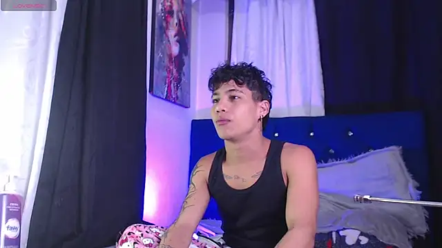 Sexys Boys Hot1 online show from 8, 3, 2026