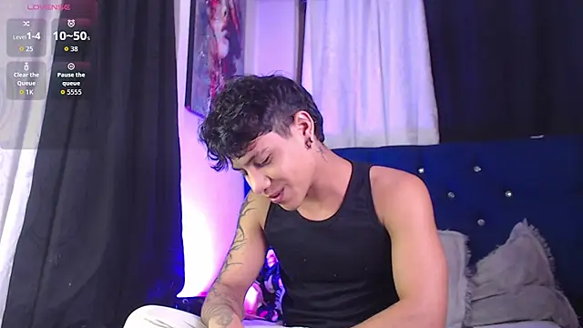 Sexys Boys Hot1 online show from 16, 3, 2026