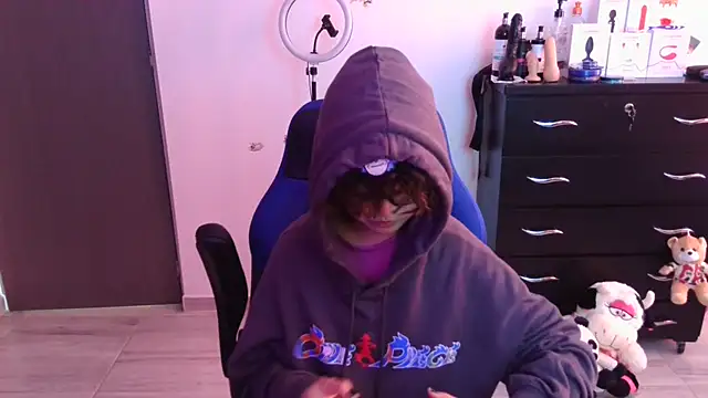 thomascooper7 online show from 6, 11, 2025