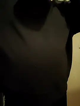 Snapshot of RodeMud chatting on 1, 2, 2026 RodeMud online show from 1, 2, 2026