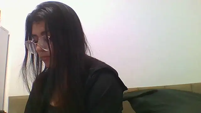 Snapshot of isa_ofc2024 chatting on 20, 5, 2026 isa ofc2024 online show from 20, 5, 2026