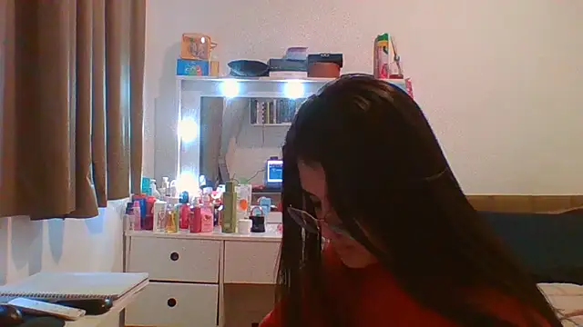 Snapshot of isa_ofc2024 chatting on 26, 5, 2026 isa ofc2024 online show from 26, 5, 2026
