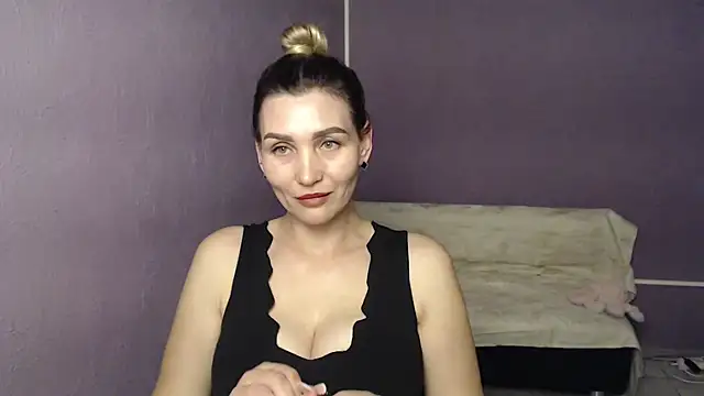  sexy lady online show from 14, 10, 2025