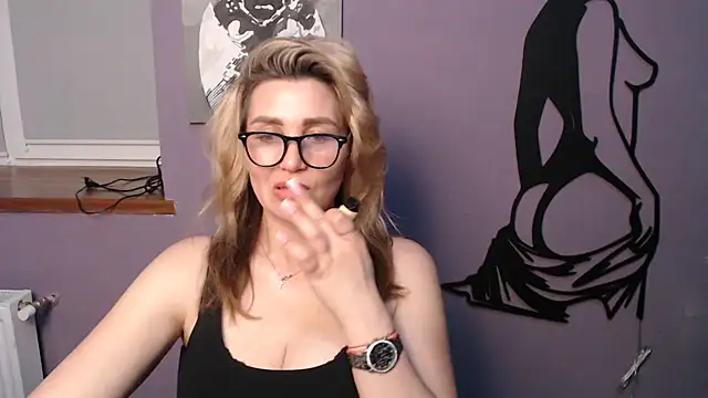  sexy lady online show from 24, 6, 2026