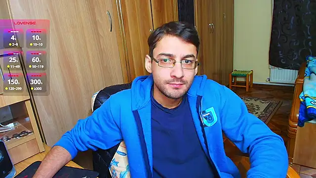 Snapshot of HungEddy chatting on 2, 12, 2024 HungEddy online show from 2, 12, 2024