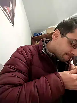 Snapshot of HungEddy chatting on 6, 1, 2025 HungEddy online show from 6, 1, 2025