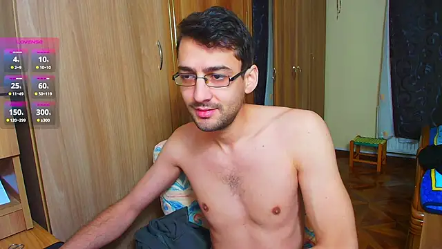 Snapshot of HungEddy chatting on 8, 1, 2025 HungEddy online show from 8, 1, 2025
