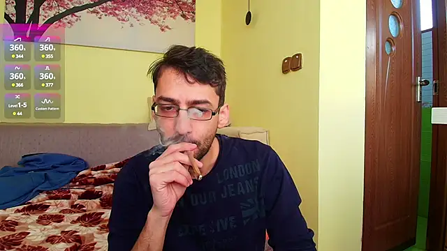 Snapshot of HungEddy chatting on 22, 2, 2025 HungEddy online show from 22, 2, 2025