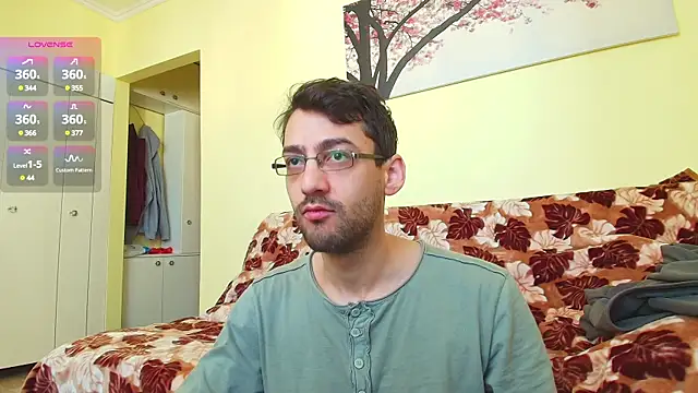 Snapshot of HungEddy chatting on 9, 3, 2025 HungEddy online show from 9, 3, 2025