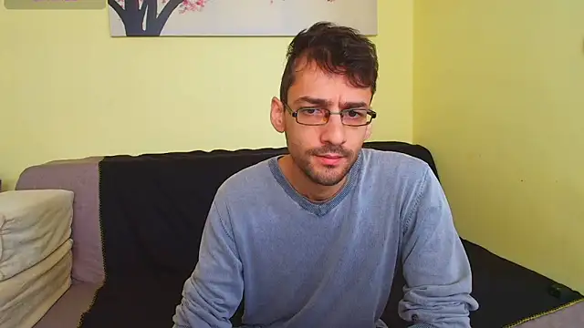Snapshot of HungEddy chatting on 9, 10, 2025 HungEddy online show from 9, 10, 2025