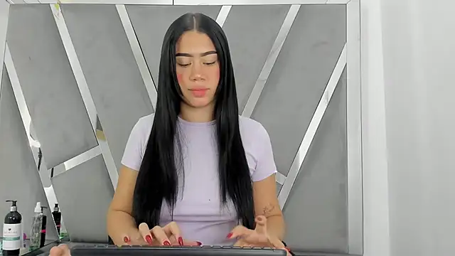 Snapshot of Sofia-candyht chatting on 28, 2, 2025 Sofia-candyht online show from 28, 2, 2025