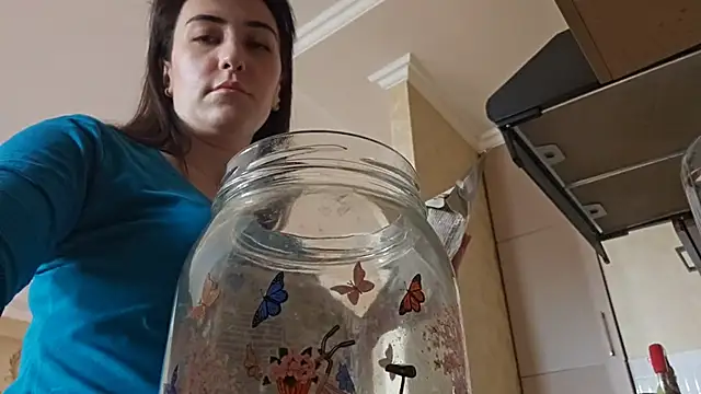 Snapshot of AlejandraDelaney chatting on 21, 1, 2025 AlejandraDelaney online show from 21, 1, 2025
