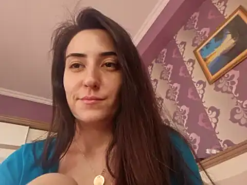 Snapshot of AlejandraDelaney chatting on 4, 10, 2025 AlejandraDelaney online show from 4, 10, 2025