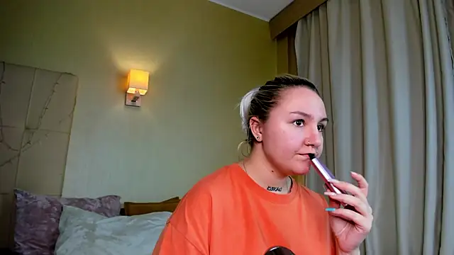 Debbie Taylor online show from 7, 12, 2024