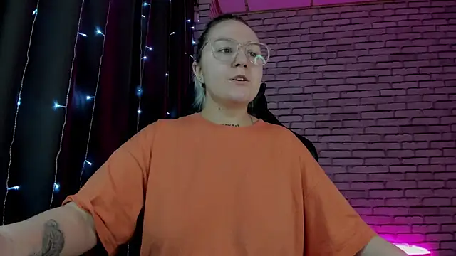 Debbie Taylor online show from 4, 1, 2025