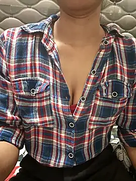 Rajni-Mehra online show from 4, 12, 2025