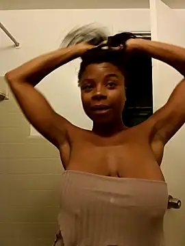 Snapshot of miamiworld chatting on 6, 3, 2025 miamiworld online show from 6, 3, 2025