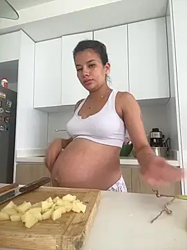 Snapshot of adop_me__ chatting on 6, 12, 2024 adop me online show from 6, 12, 2024