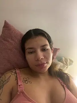 Snapshot of adop_me__ chatting on 20, 2, 2025 adop me online show from 20, 2, 2025