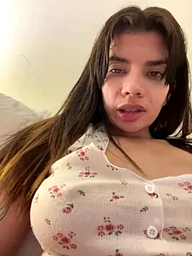 Snapshot of adop_me__ chatting on 16, 11, 2025 adop me online show from 16, 11, 2025