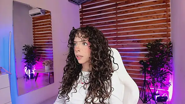 Sapphire Venuss online show from 1, 4, 2026