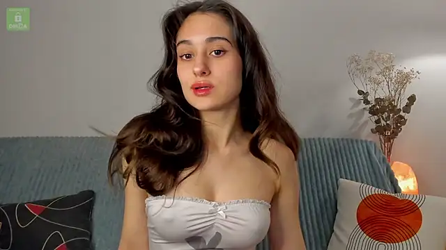 erika hoiree online show from 20, 3, 2025