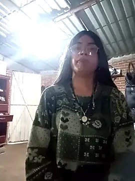 yovana13 online show from 4, 10, 2025