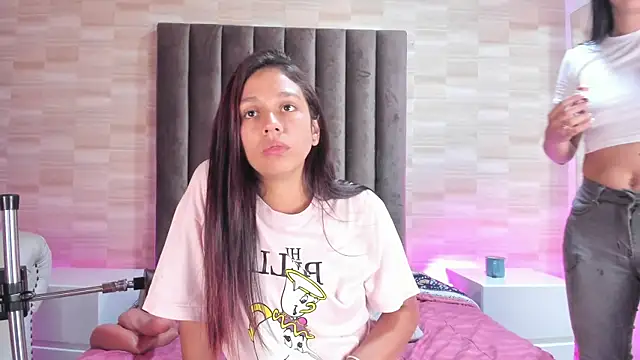 Luci And Sofi online show from 24, 1, 2025