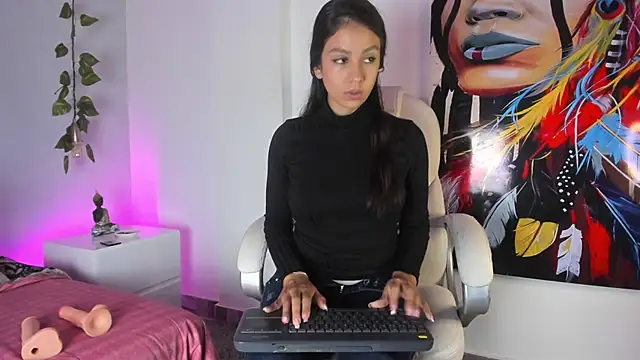 Luci And Sofi online show from 4, 11, 2025