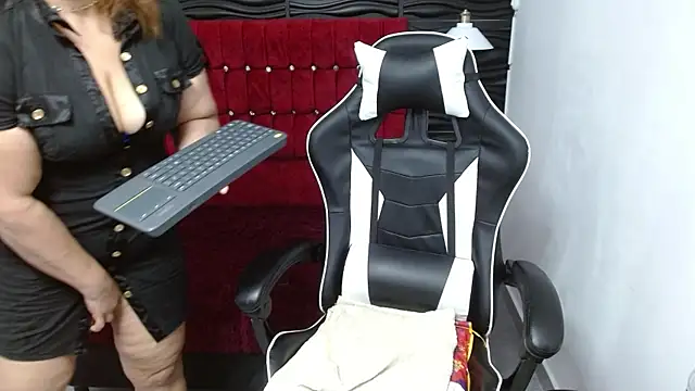 PervertedMature online show from 22, 1, 2025