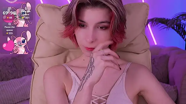 HaylaAmber online show from 4, 3, 2025