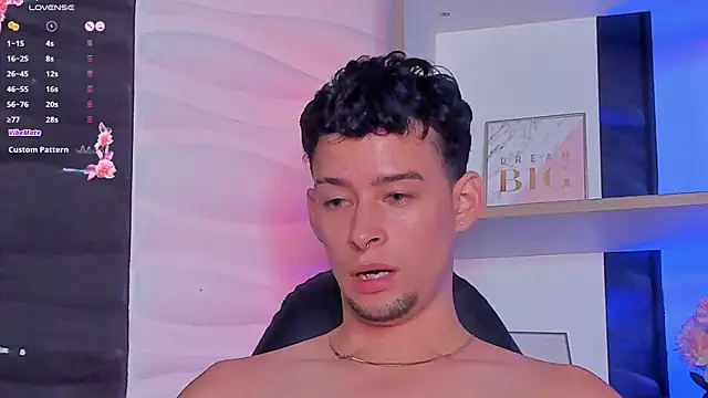 Snapshot of JadeSmiith_ chatting on 5, 12, 2024 JadeSmiith online show from 5, 12, 2024